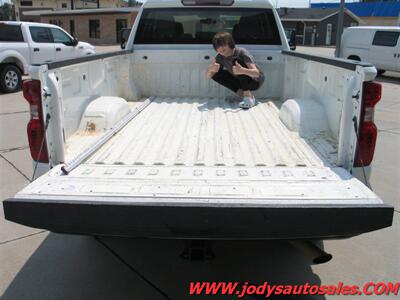 2021 Chevrolet Silverado 2500 W/T, 4WD, DOUBLE CAB, LONG BOX, 6.6L V-8 GAS - Photo 28 - North Platte, NE 69101