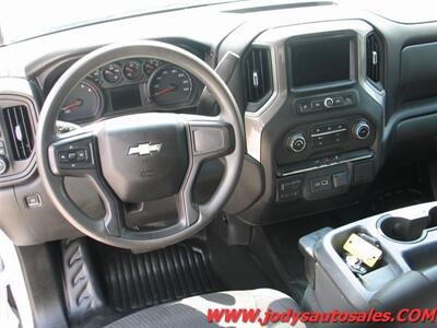 2021 Chevrolet Silverado 2500 W/T, 4WD, DOUBLE CAB, LONG BOX, 6.6L V-8 GAS - Photo 6 - North Platte, NE 69101
