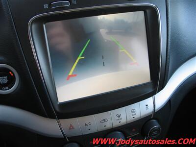 2018 Dodge Journey V6 Value Package  V6 Value PackageV6, 2WD, SUV - Photo 17 - North Platte, NE 69101