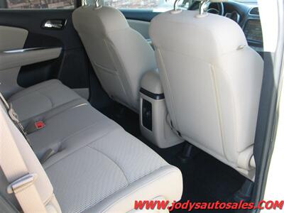 2018 Dodge Journey V6  V6 Value PackageV6, 2WD, SUV - Photo 23 - North Platte, NE 69101