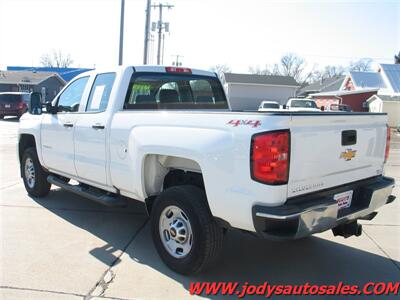 2017 Chevrolet Silverado 2500 Work Truck  W/T, 4X4, DOUBLECAB, 6.0 V-V8 - Photo 26 - North Platte, NE 69101