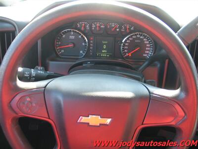 2017 Chevrolet Silverado 2500 Work Truck  W/T, 4X4, DOUBLECAB, 6.0 V-V8 - Photo 10 - North Platte, NE 69101