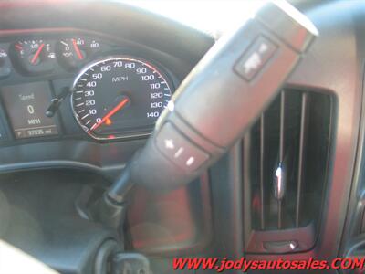 2017 Chevrolet Silverado 2500 Work Truck  W/T, 4X4, DOUBLECAB, 6.0 V-V8 - Photo 9 - North Platte, NE 69101