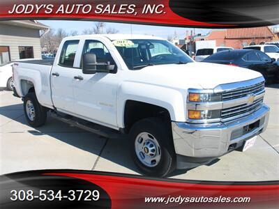 2017 Chevrolet Silverado 2500  W/T, 4X4, DOUBLECAB, 6.0 V-V8 Truck
