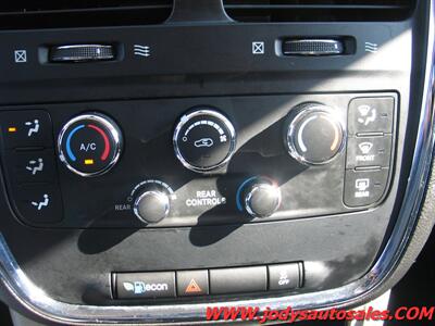 2018 Dodge Grand Caravan SE SE, FWD, STOW & GO, 3.6L Flex Fuel V6, - Photo 17 - North Platte, NE 69101