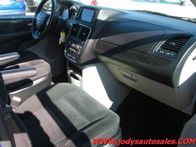 2018 Dodge Grand Caravan SE SE, FWD, STOW & GO, 3.6L Flex Fuel V6, - Photo 19 - North Platte, NE 69101