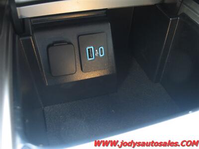 2023 Ford Explorer XLT  XLT, AWD, 3RD SEAT, HEATED LEATHER - Photo 19 - North Platte, NE 69101