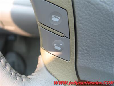 2011 Toyota Avalon Limited  Limited, FWD, LEATHER, SUNROOF - Photo 11 - North Platte, NE 69101