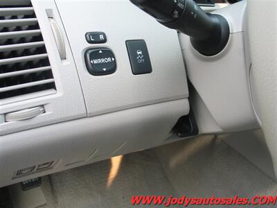2011 Toyota Avalon Limited  Limited, FWD, LEATHER, SUNROOF - Photo 6 - North Platte, NE 69101