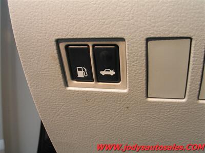 2011 Toyota Avalon Limited  Limited, FWD, LEATHER, SUNROOF - Photo 7 - North Platte, NE 69101