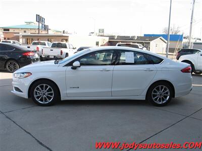 2017 Ford Fusion Hybrid S  S, HYBRID, LOW, LOW 9700 MILES!! - Photo 30 - North Platte, NE 69101
