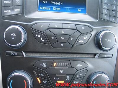 2017 Ford Fusion Hybrid S  S, HYBRID, LOW, LOW 9700 MILES!! - Photo 20 - North Platte, NE 69101