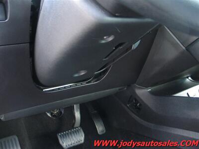 2017 Ford Fusion Hybrid S  S, HYBRID, LOW, LOW 9700 MILES!! - Photo 9 - North Platte, NE 69101