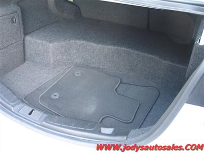 2017 Ford Fusion Hybrid S  S, HYBRID, LOW, LOW 9700 MILES!! - Photo 28 - North Platte, NE 69101