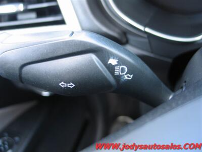 2017 Ford Fusion Hybrid S  S, HYBRID, LOW, LOW 9700 MILES!! - Photo 10 - North Platte, NE 69101