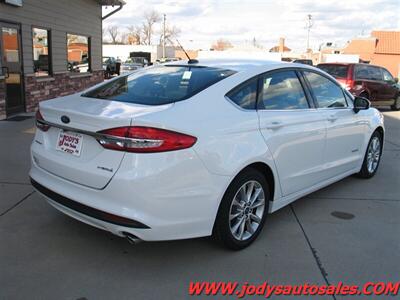 2017 Ford Fusion Hybrid S  S, HYBRID, LOW, LOW 9700 MILES!! - Photo 33 - North Platte, NE 69101