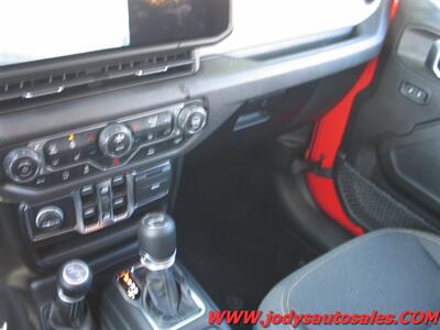 2025 Jeep Wrangler Sport S  Sport S, 4WD, 2.0L Turbo I4, 23,000 MILES - Photo 29 - North Platte, NE 69101