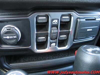 2025 Jeep Wrangler Sport S  Sport S, 4WD, 2.0L Turbo I4, 23,000 MILES - Photo 25 - North Platte, NE 69101