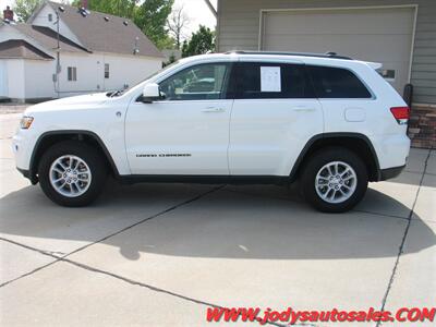 2019 Jeep Grand Cherokee Laredo  Laredo, 4x4, 3.6L V6 - Photo 28 - North Platte, NE 69101