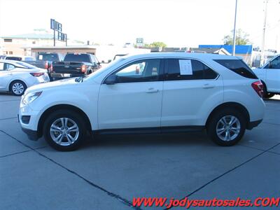 2017 Chevrolet Equinox LS  LS, FWD, LOW LOW 42,000 MILES - Photo 30 - North Platte, NE 69101