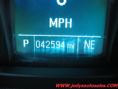 2017 Chevrolet Equinox LS  LS, FWD, LOW LOW 42,000 MILES - Photo 14 - North Platte, NE 69101