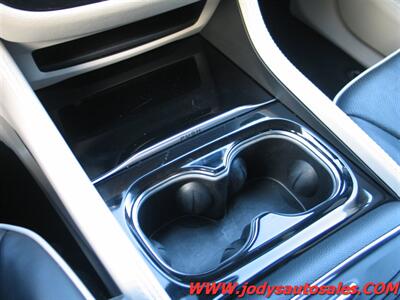 2023 Chrysler Pacifica Limited, LEATHER, SUNROOF, HEATED REAR SEATS  Limited, LEATHER, SUNROOF, HEATED REAR SEATS - Photo 30 - North Platte, NE 69101