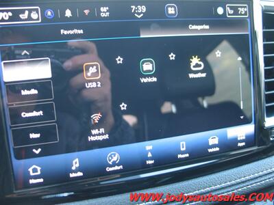 2023 Chrysler Pacifica Limited, LEATHER, SUNROOF, HEATED REAR SEATS  Limited, LEATHER, SUNROOF, HEATED REAR SEATS - Photo 26 - North Platte, NE 69101