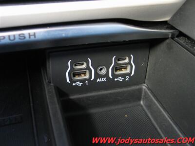 2023 Chrysler Pacifica Limited, LEATHER, SUNROOF, HEATED REAR SEATS  Limited, LEATHER, SUNROOF, HEATED REAR SEATS - Photo 31 - North Platte, NE 69101
