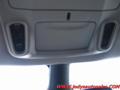 2023 Chrysler Pacifica Limited, LEATHER, SUNROOF, HEATED REAR SEATS  Limited, LEATHER, SUNROOF, HEATED REAR SEATS - Photo 16 - North Platte, NE 69101