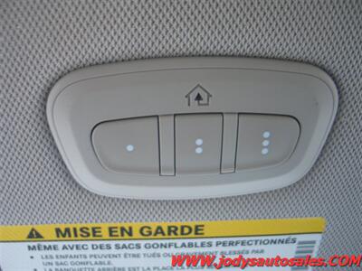 2023 Chrysler Pacifica Limited, LEATHER, SUNROOF, HEATED REAR SEATS  Limited, LEATHER, SUNROOF, HEATED REAR SEATS - Photo 18 - North Platte, NE 69101