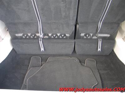 2023 Chrysler Pacifica Limited, LEATHER, SUNROOF, HEATED REAR SEATS  Limited, LEATHER, SUNROOF, HEATED REAR SEATS - Photo 38 - North Platte, NE 69101