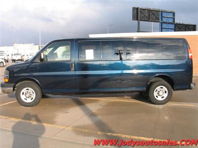 2015 Chevrolet Express LT 3500, 15 PASSENGE  LT 3500, 15 PASSENGE, 6.0 V8, 21,000 LOW MILES - Photo 29 - North Platte, NE 69101