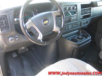 2017 Chevrolet Express LT 3500  LT 3500, EXTENDED 15 PASSENGE, 6.0 V8, - Photo 2 - North Platte, NE 69101