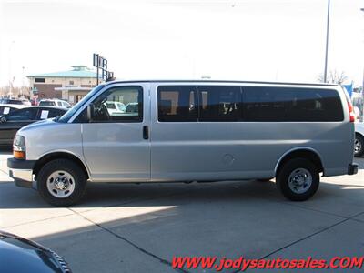 2017 Chevrolet Express LT 3500  LT 3500, EXTENDED 15 PASSENGE, 6.0 V8, - Photo 27 - North Platte, NE 69101
