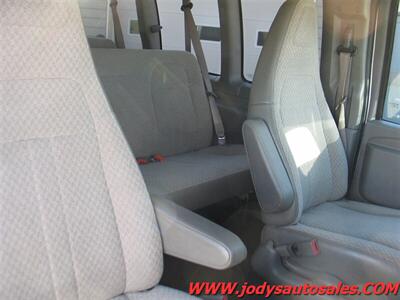 2017 Chevrolet Express LT 3500  LT 3500, EXTENDED 15 PASSENGE, 6.0 V8, - Photo 20 - North Platte, NE 69101