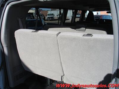 2017 Chevrolet Express LT 3500  LT 3500, EXTENDED 15 PASSENGE, 6.0 V8, - Photo 25 - North Platte, NE 69101