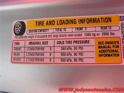 2017 Chevrolet Express LT 3500  LT 3500, EXTENDED 15 PASSENGE, 6.0 V8, - Photo 35 - North Platte, NE 69101