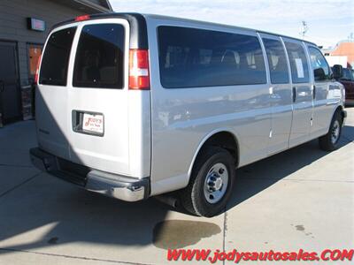 2017 Chevrolet Express LT 3500  LT 3500, EXTENDED 15 PASSENGE, 6.0 V8, - Photo 30 - North Platte, NE 69101