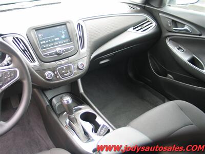 2018 Chevrolet Malibu LS, LOW 35,000 MILES, Hail Damage Special  LS, LOW 35,000 MILES, Hail Damage Special - Photo 7 - North Platte, NE 69101