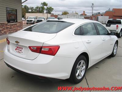 2018 Chevrolet Malibu LS, LOW 35,000 MILES, Hail Damage Special  LS, LOW 35,000 MILES, Hail Damage Special - Photo 31 - North Platte, NE 69101