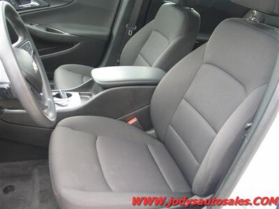 2018 Chevrolet Malibu LS, LOW 35,000 MILES, Hail Damage Special  LS, LOW 35,000 MILES, Hail Damage Special - Photo 5 - North Platte, NE 69101