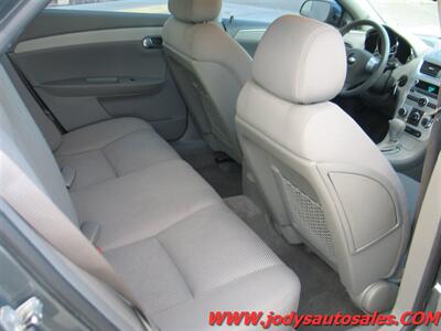 2009 Chevrolet Malibu LS   - Photo 18 - North Platte, NE 69101
