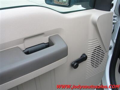 2009 Ford F-250 XL  XL, 4 X4, 6.4 DIESEL, LOW 89,000 MILES - Photo 3 - North Platte, NE 69101