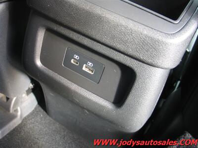 2023 Nissan Pathfinder S  S, 4WD, 3RD ROW SEATING, 3.5L V6 - Photo 30 - North Platte, NE 69101