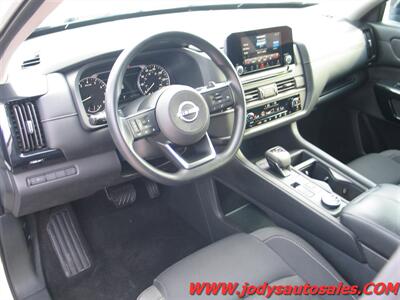 2023 Nissan Pathfinder S  S, 4WD, 3RD ROW SEATING, 3.5L V6 - Photo 2 - North Platte, NE 69101