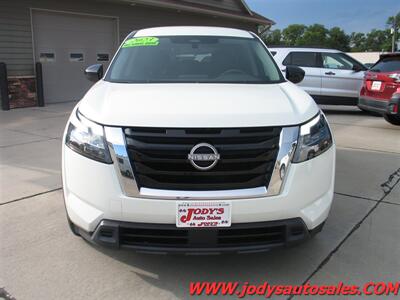 2023 Nissan Pathfinder S  S, 4WD, 3RD ROW SEATING, 3.5L V6 - Photo 38 - North Platte, NE 69101