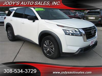 2023 Nissan Pathfinder S  S, 4WD, 3RD ROW SEATING, 3.5L V6 - Photo 1 - North Platte, NE 69101