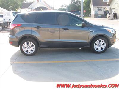 2016 Ford Escape S  S, FWD, 4DR, 31+ MPG - Photo 34 - North Platte, NE 69101