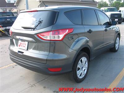 2016 Ford Escape S  S, FWD, 4DR, 31+ MPG - Photo 33 - North Platte, NE 69101