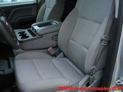 2015 GMC Sierra 1500  4x4, 5.3 L V-8,  4dr Double Cab 6.5 ft. SB - Photo 5 - North Platte, NE 69101